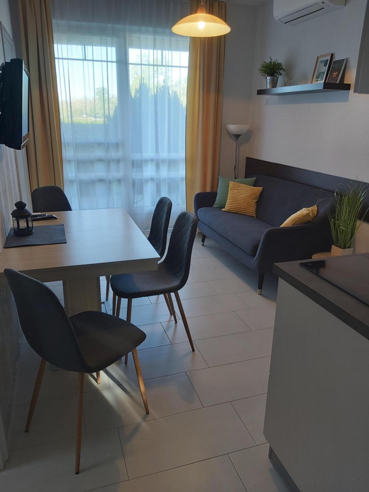 Apartmanhaz Horvath Balatonboglár المظهر الخارجي الصورة